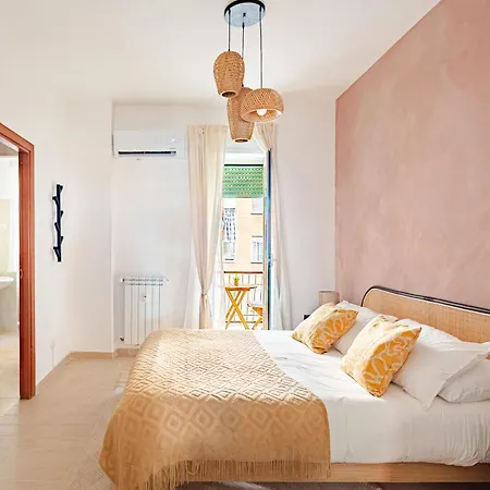 Апартаменты Charming New Flat Near Metro - Sleeps *