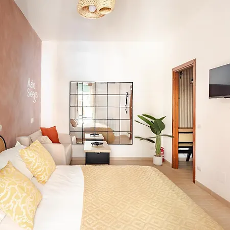 Charming New Flat Near Metro - Sleeps *