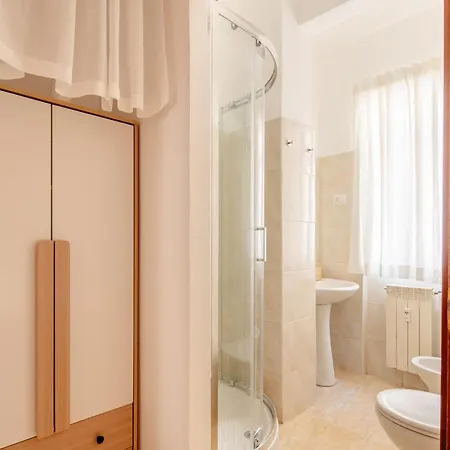 Charming New Flat Near Metro - Sleeps * Roma