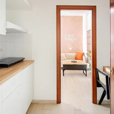Charming New Flat Near Metro - Sleeps Appartamento Roma