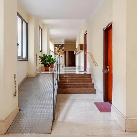 Апартаменты Charming New Flat Near Metro - Sleeps